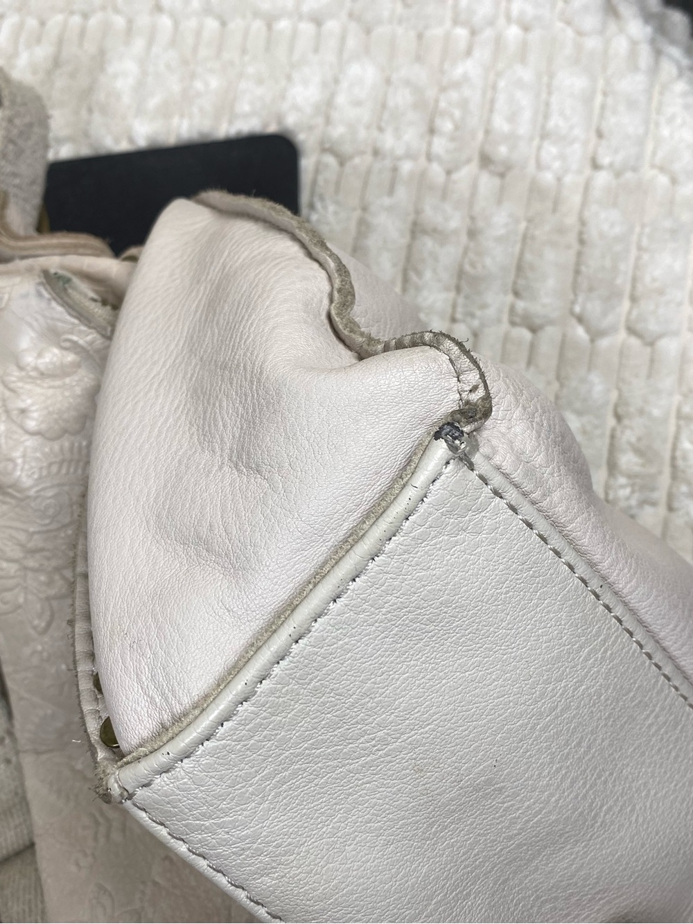 The Sak Silverlake Crossbody Bag Ivory Beige Tooled Embossed Floral Leather - Picture 12 of 16